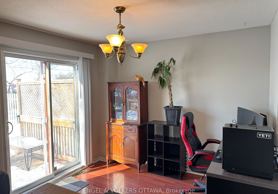 38-chester-crescent-ottawa-ontario-x12935358
