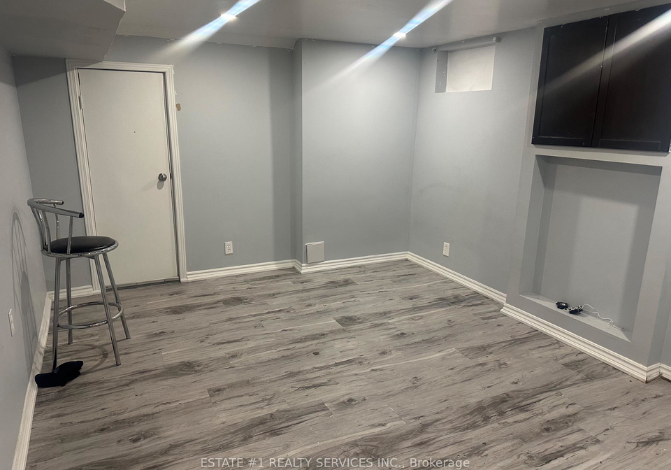 176-kenneth-avenue-kitchener-ontario-x12935456