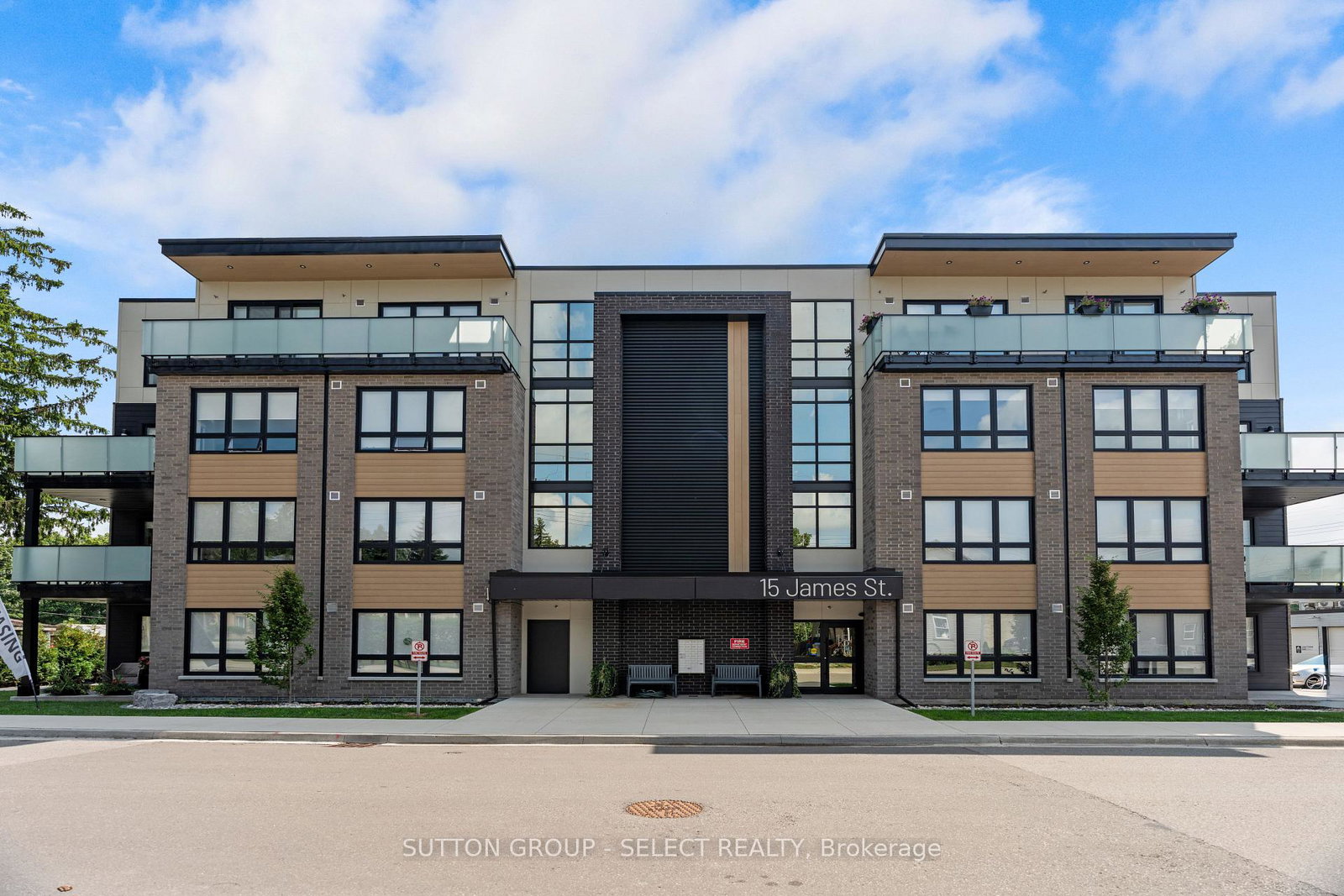 15-james-street-south-huron-ontario-x12935460