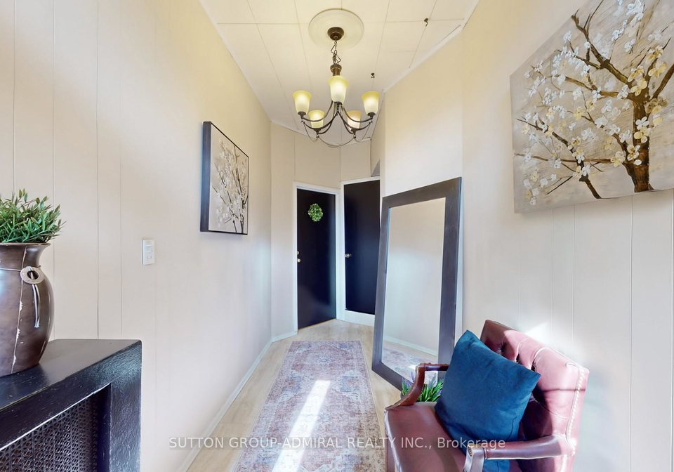 164-wentworth-street-s-hamilton-ontario-x12935618