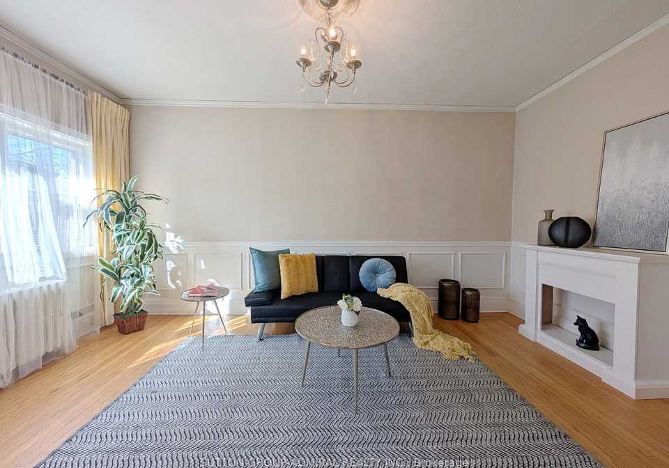 164-wentworth-street-s-hamilton-ontario-x12935618