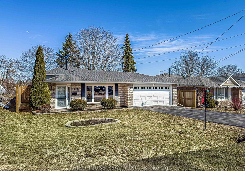 18-mohawk-drive-kawartha-lakes-ontario-x12935928