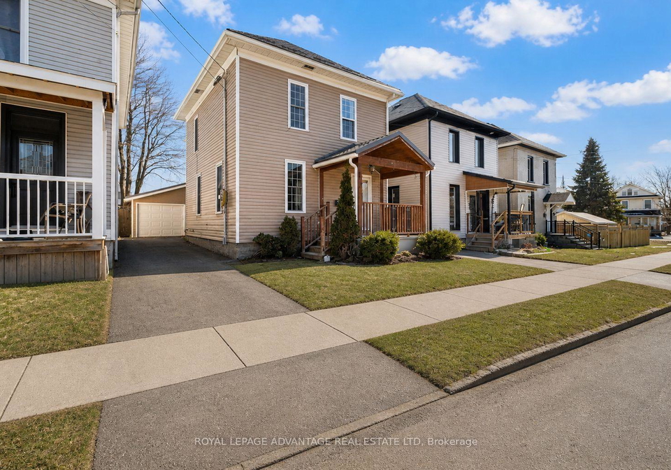 15-kent-street-smiths-falls-ontario-x12936096