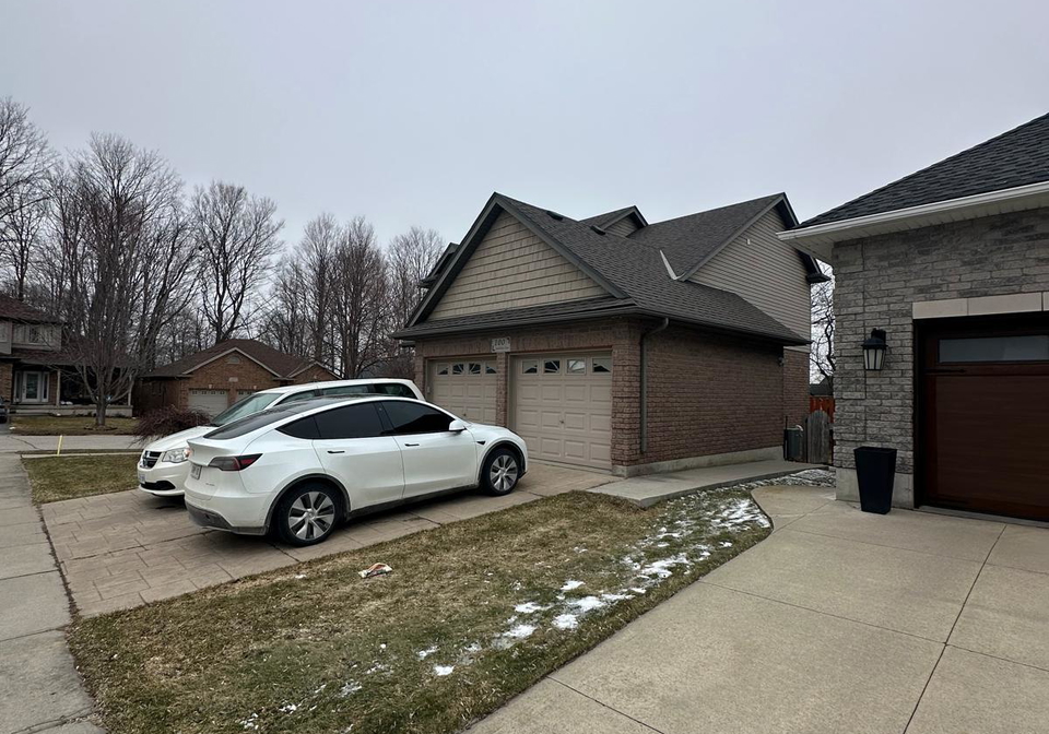100-southview-court-woodstock-ontario-x12936106