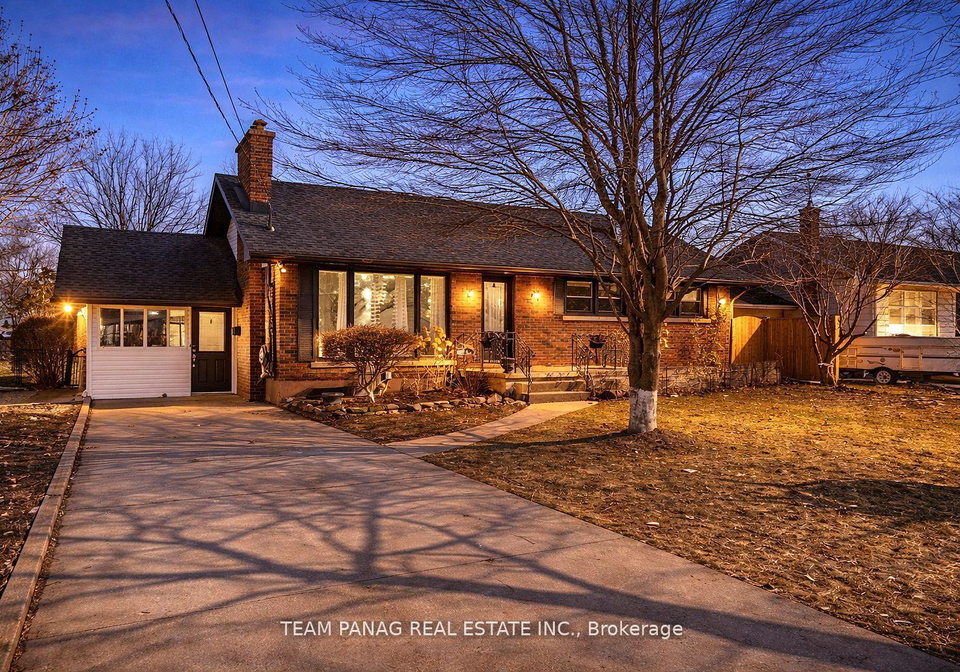 24-brisbane-glen-st-catharines-ontario-x12936388