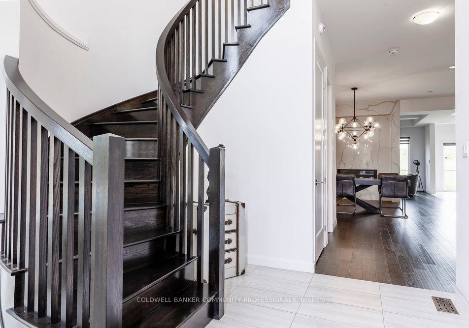 102-greenwich-avenue-hamilton-ontario-x12936430