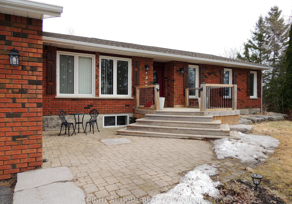 424-bridle-road-kawartha-lakes-ontario-x12936644