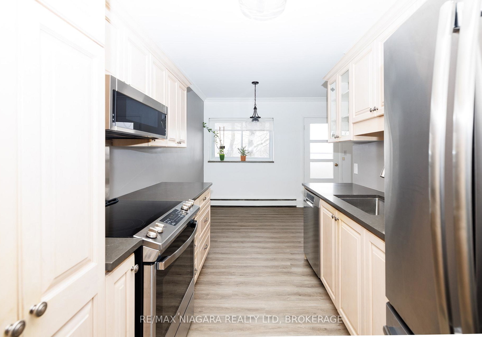 14-norris-place-st-catharines-ontario-x12936758