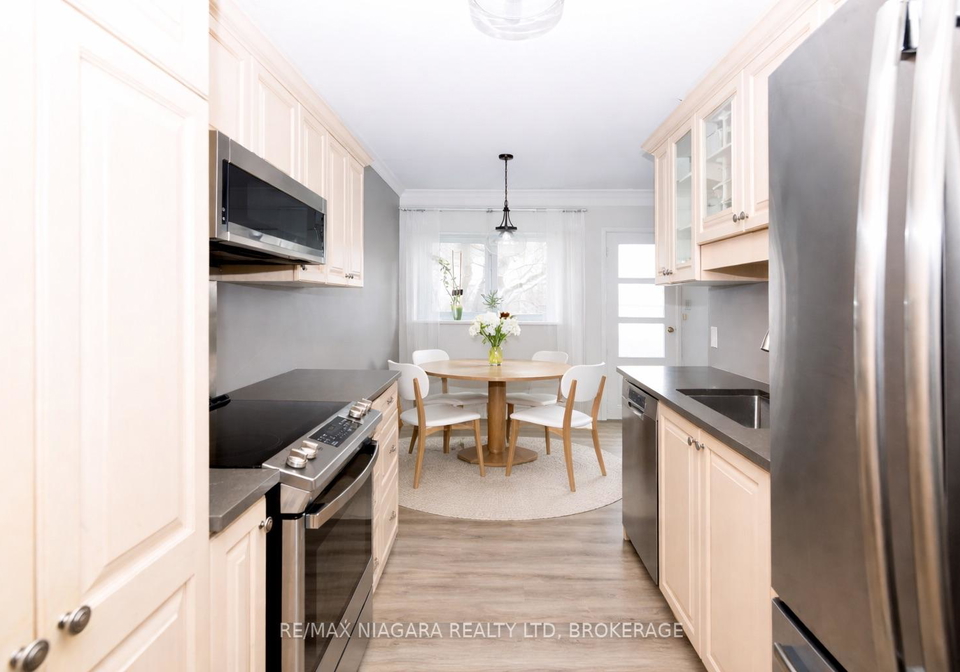 14-norris-place-st-catharines-ontario-x12936758