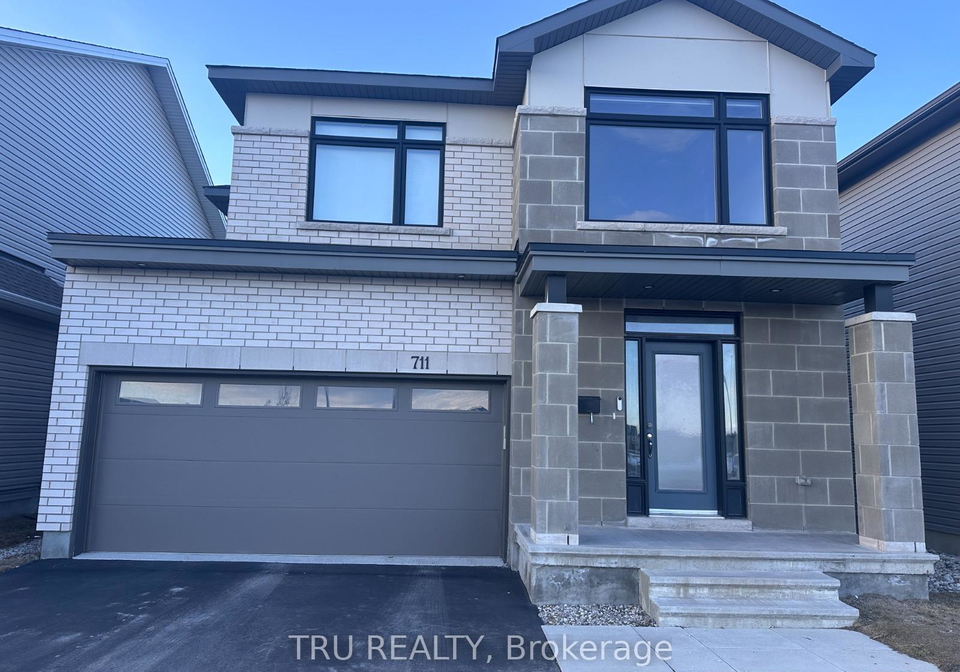 711-cope-drive-ottawa-ontario-x12936958