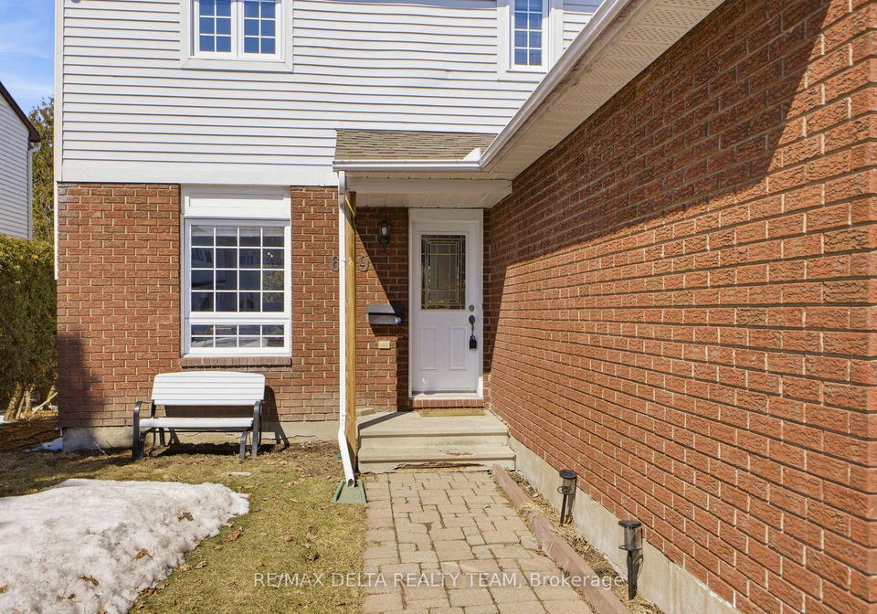 609-wilkie-drive-ottawa-ontario-x12937194