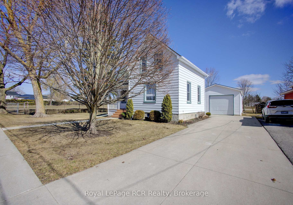 440-reserve-avenue-s-north-perth-ontario-x12937942