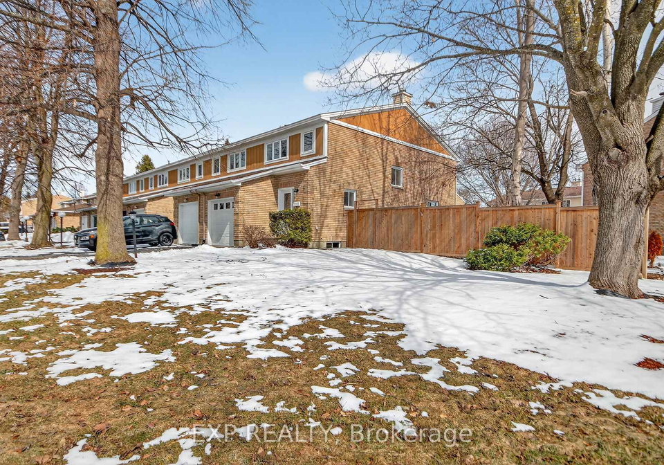 43-hummingbird-crescent-ottawa-ontario-x12938042