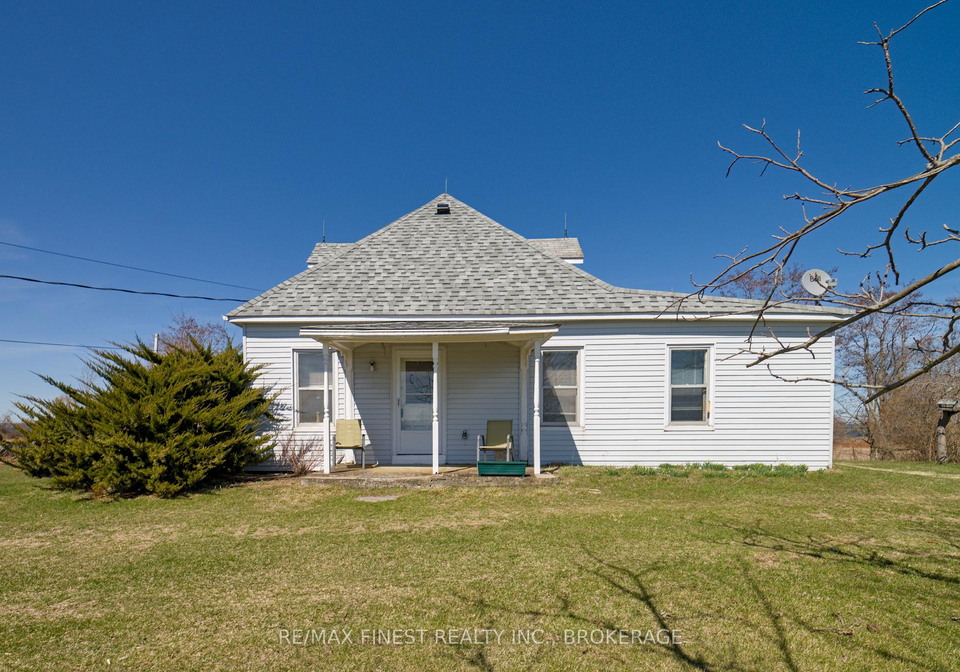 10-front-road-loyalist-ontario-x12938322
