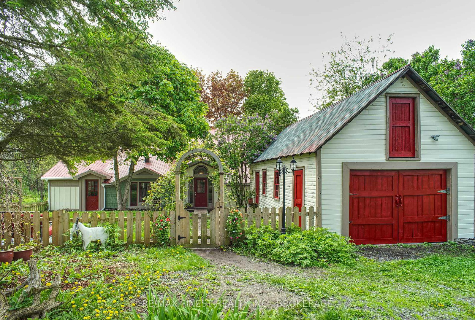 14005-front-road-loyalist-ontario-x12938436
