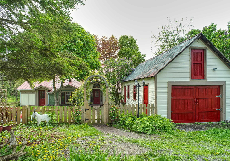 14005-front-road-loyalist-ontario-x12938436