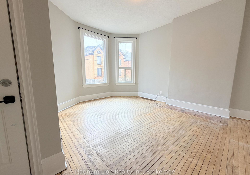 92-grant-avenue-hamilton-ontario-x12938464