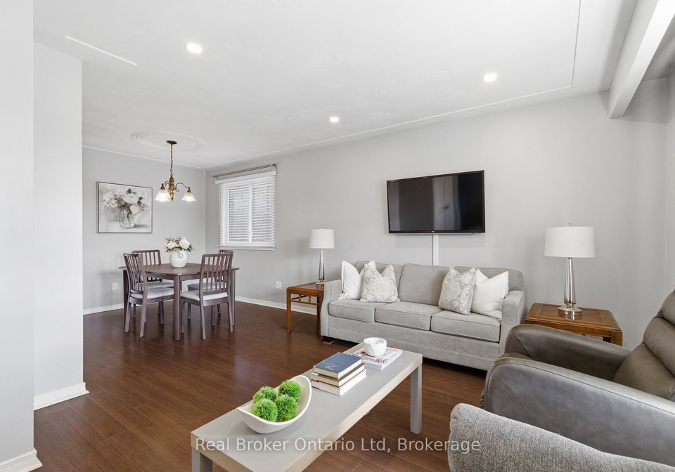 10-brookside-crescent-kitchener-ontario-x12938508