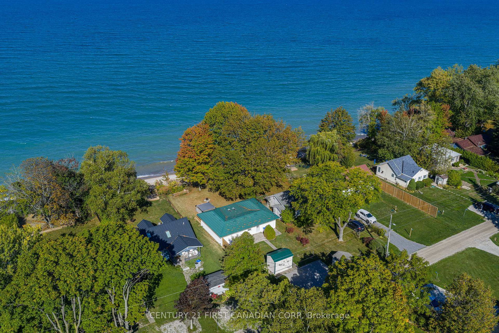 71825-sunview-avenue-bluewater-ontario-x12938728