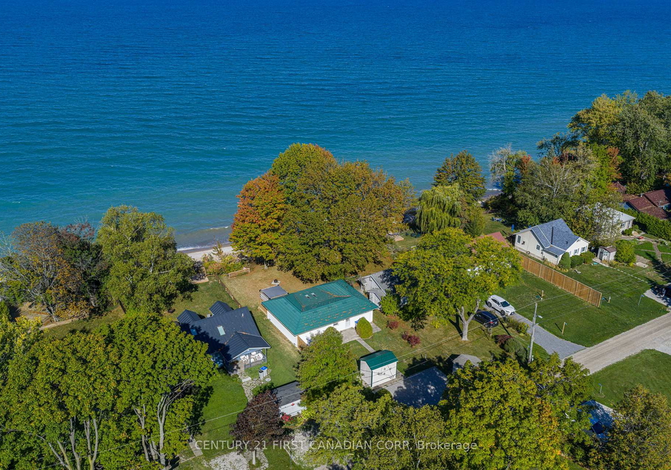 71825-sunview-avenue-bluewater-ontario-x12938728