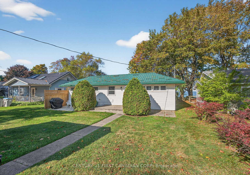 71825-sunview-avenue-bluewater-ontario-x12938728