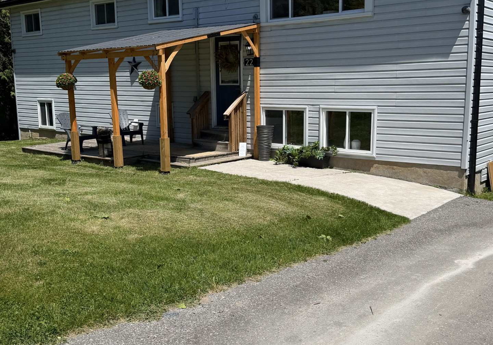 22-lawrence-street-n-kawartha-lakes-ontario-x12938856