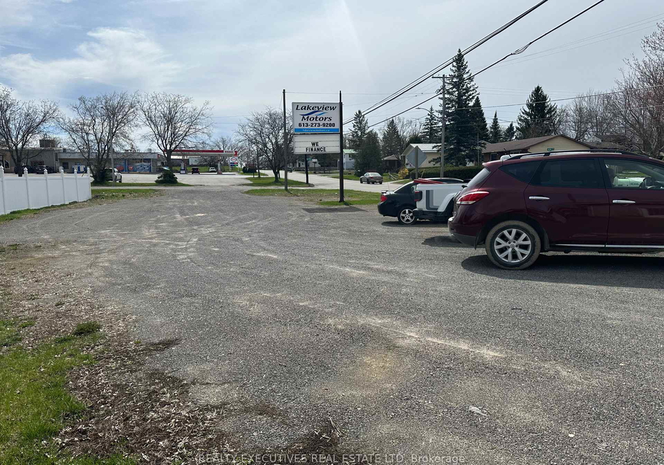 23-whelan-street-westport-ontario-x12938884