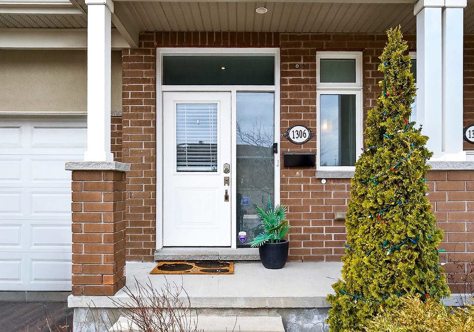 1306-avenue-p-ottawa-ontario-x12938996