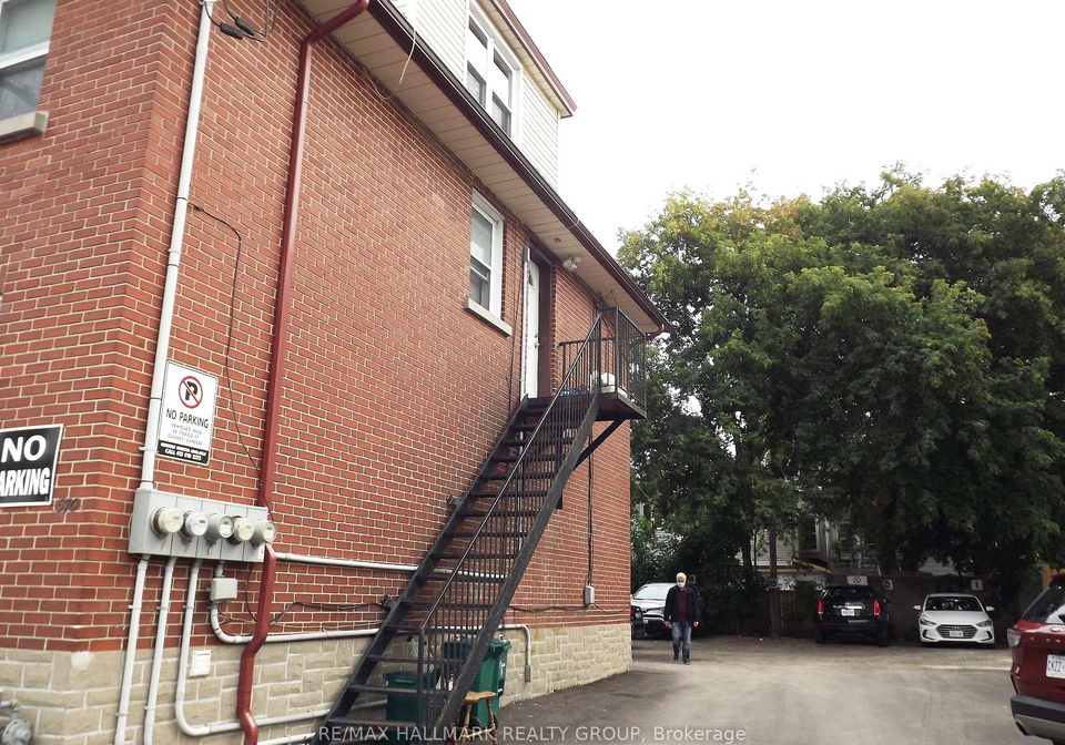 570-gladstone-avenue-ottawa-ontario-x12939090