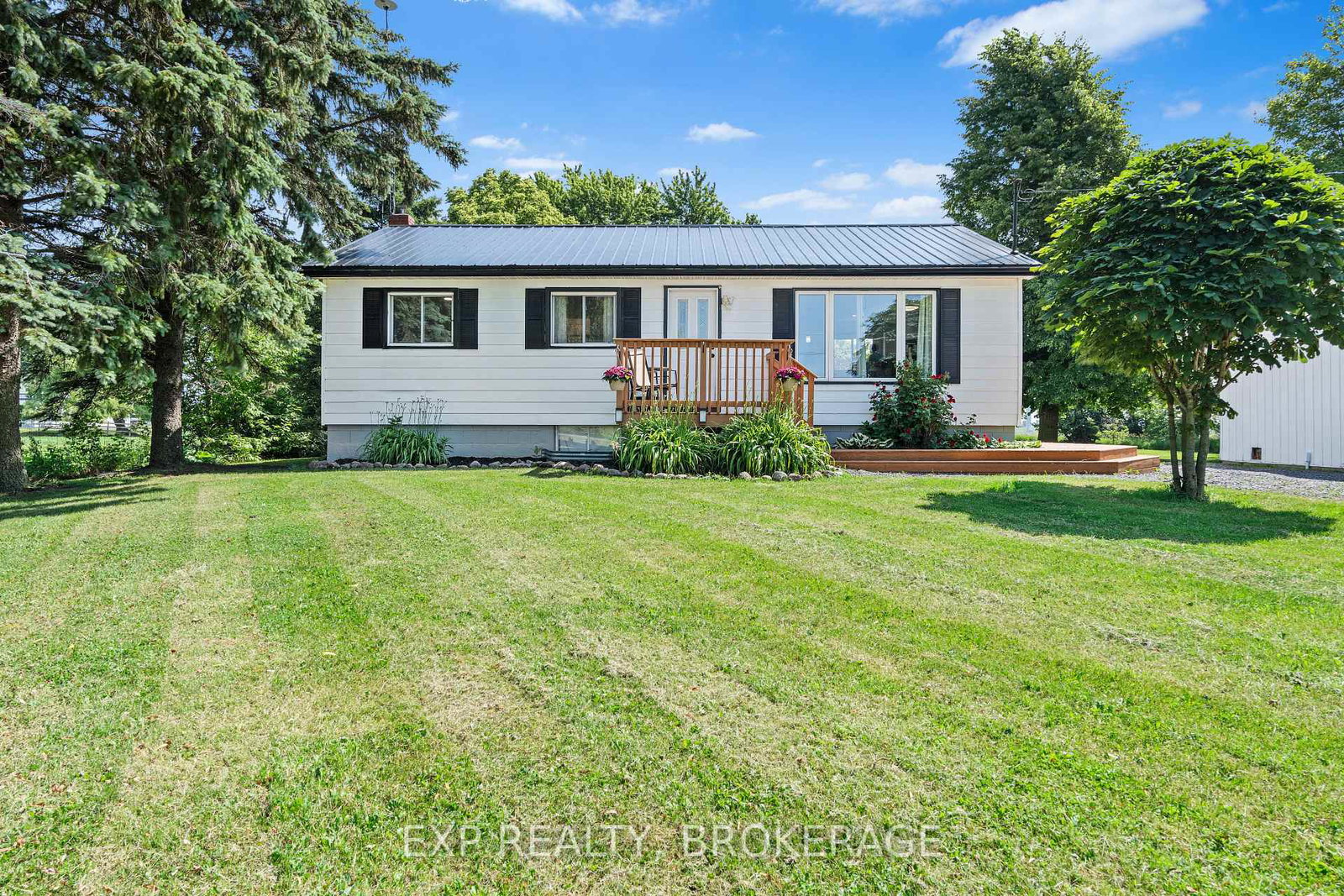 912-8th-line-road-frontenac-islands-ontario-x12939212