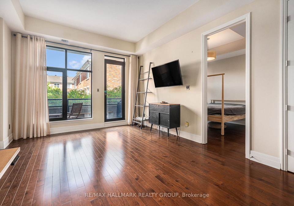 327-breezehill-avenue-s-ottawa-ontario-x12939394