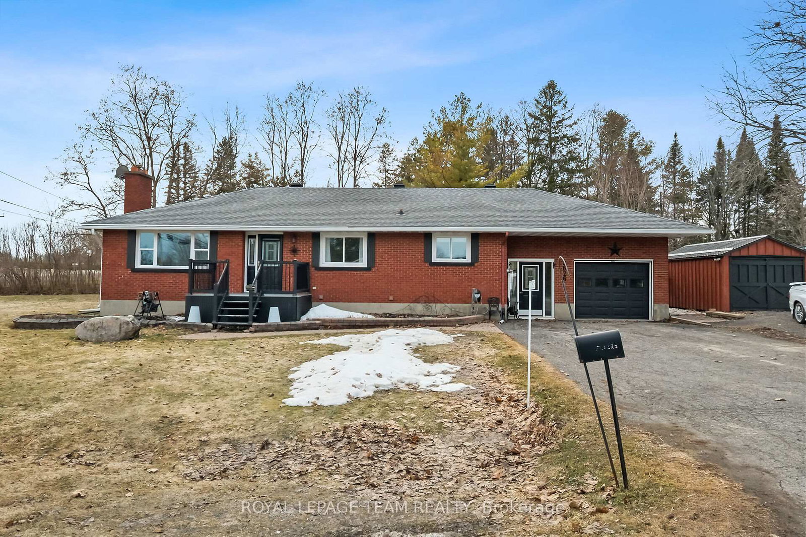 2626-brentwood-avenue-ottawa-ontario-x12939776