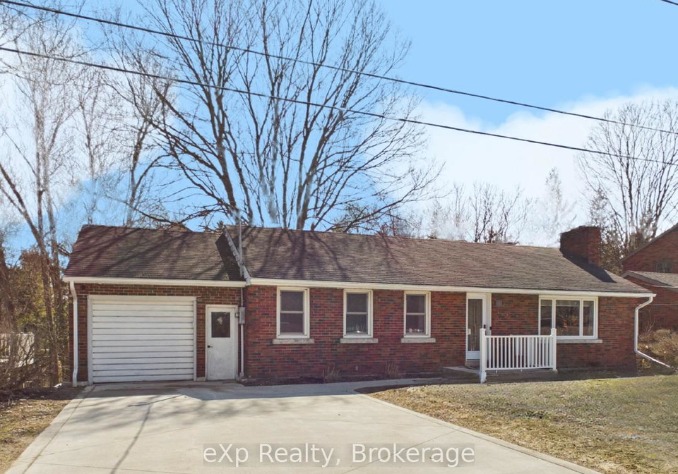 40-johnstone-boulevard-brockton-ontario-x12939784