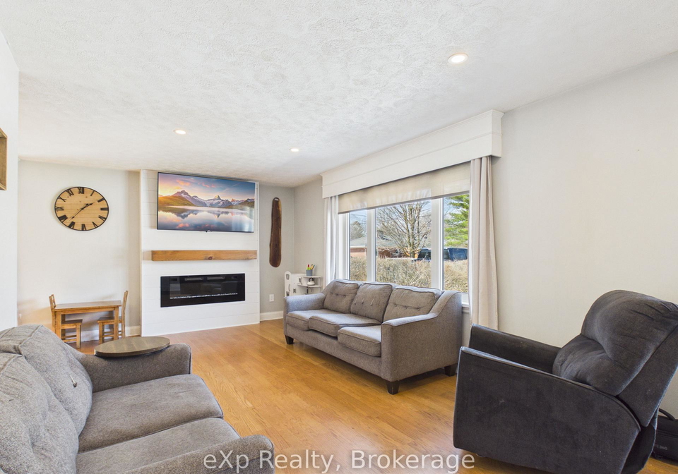 40-johnstone-boulevard-brockton-ontario-x12939784