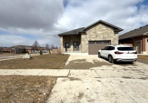 13-forbes-crescent-north-perth-ontario-x12940104