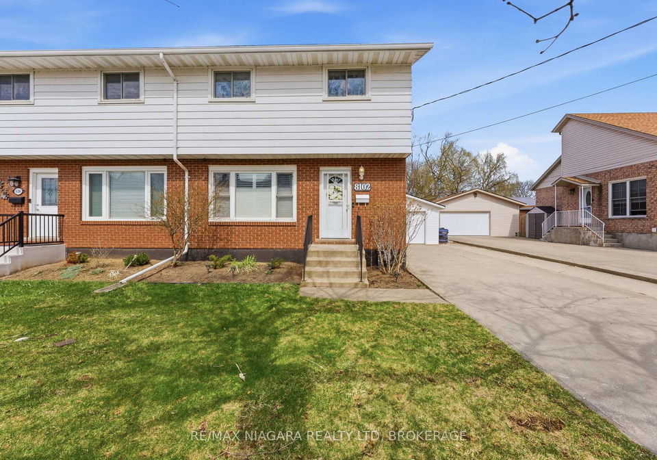 8102-lamont-avenue-niagara-falls-ontario-x12940196