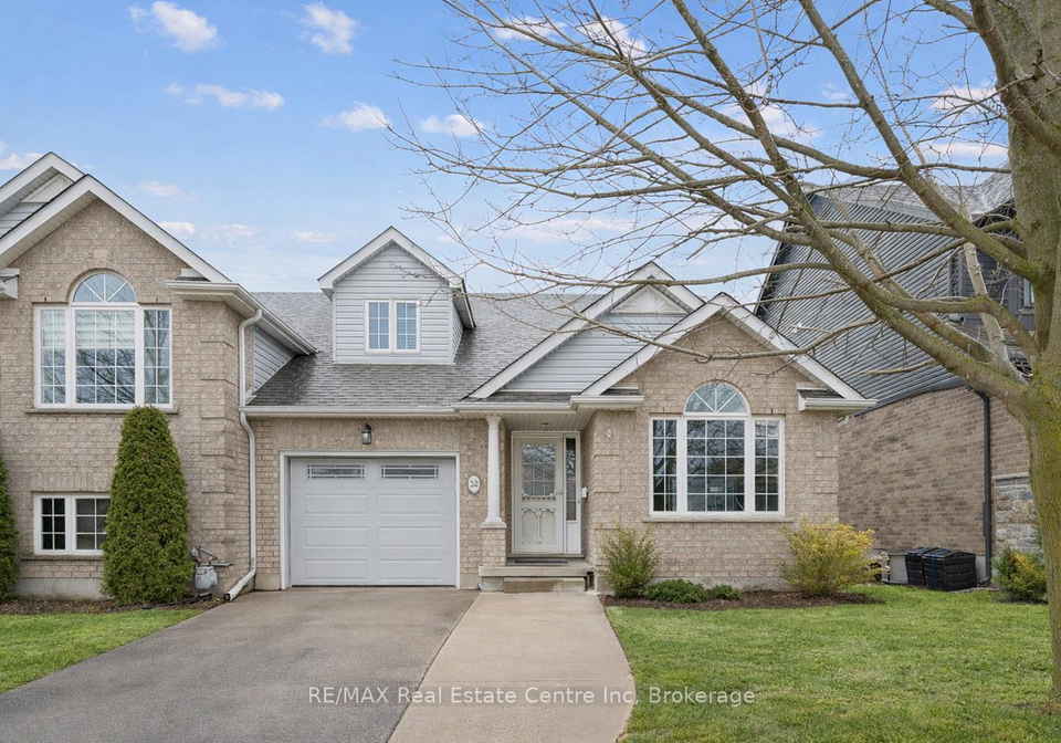 32-scott-street-centre-wellington-ontario-x12940234