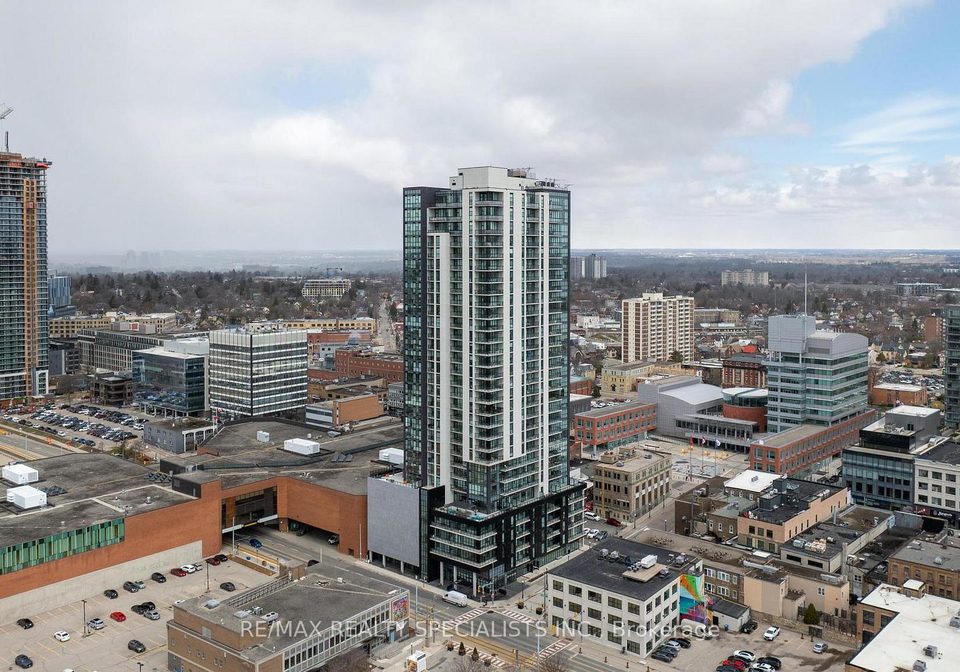 60-charles-st-w-street-kitchener-ontario-x12940670