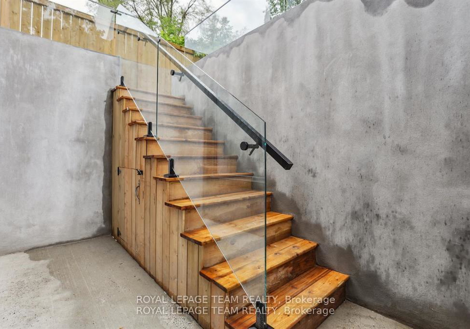 47-grosvenor-avenue-ottawa-ontario-x12940720