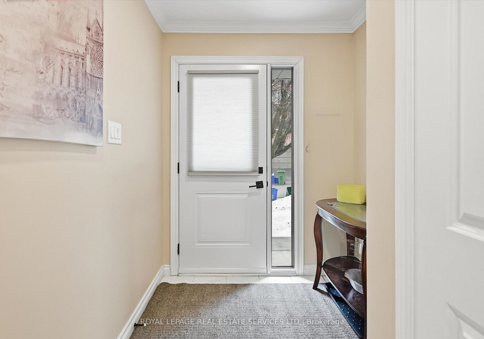 26-moss-boulevard-hamilton-ontario-x12940766