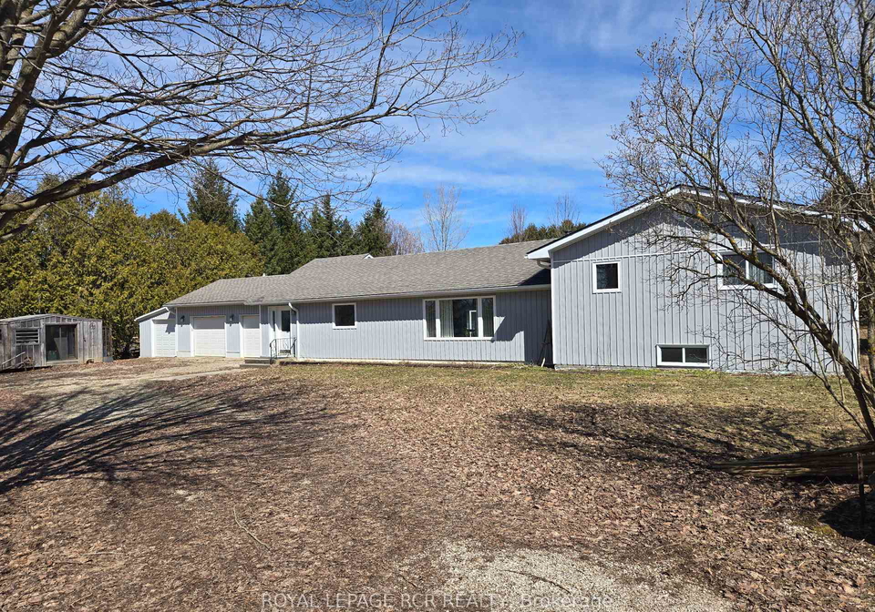 775737-10-highway-chatsworth-ontario-x12940904