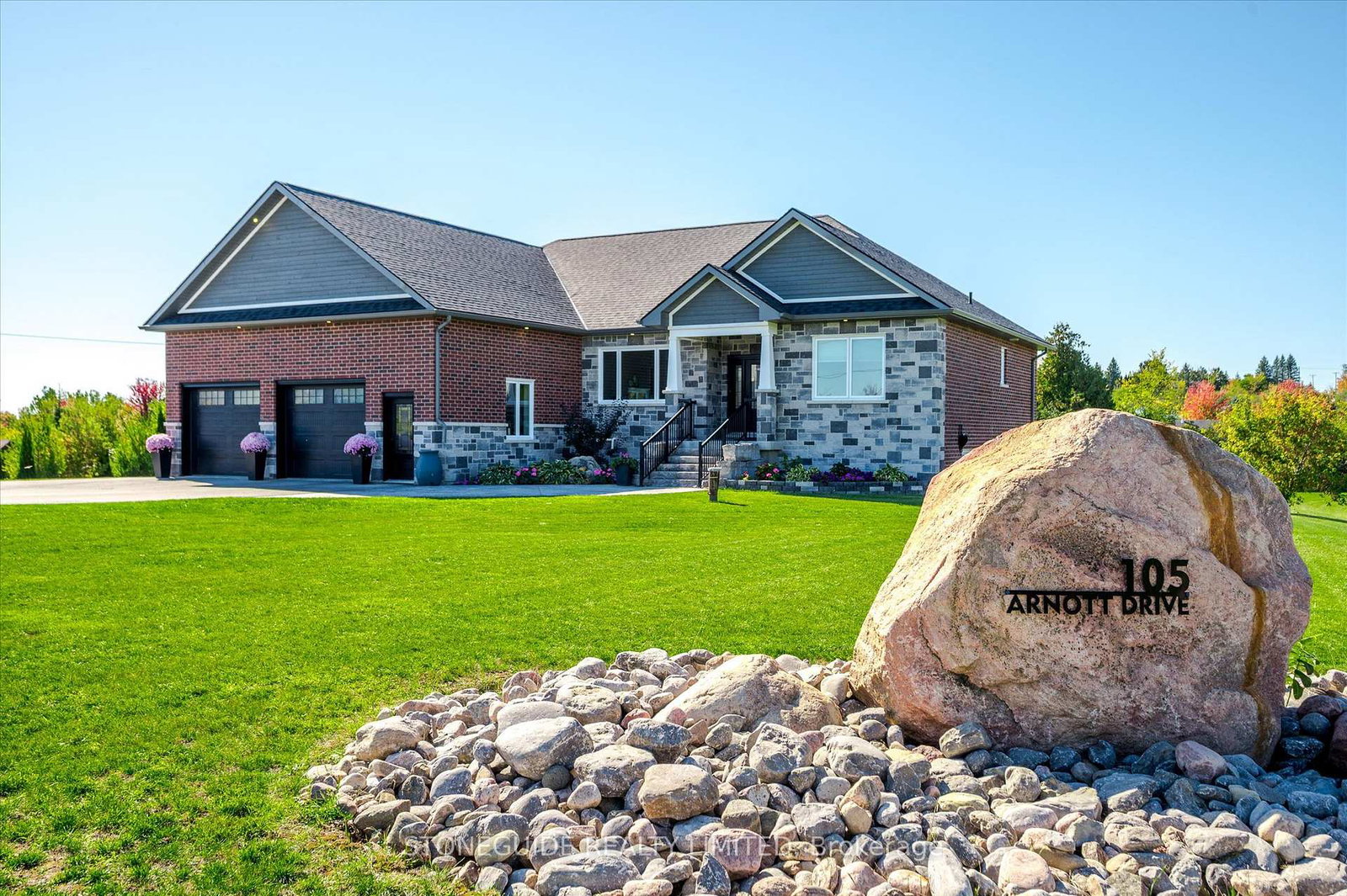 105-arnott-drive-selwyn-ontario-x12941174