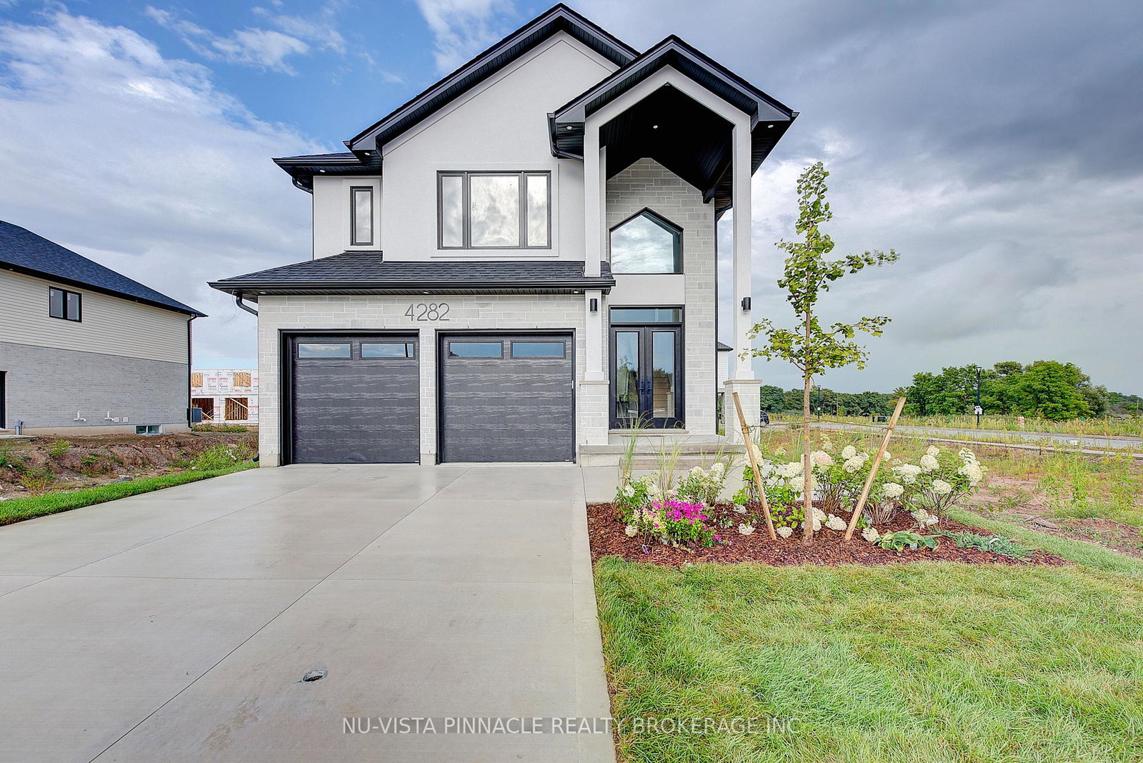 4248-liberty-crossing-london-south-ontario-x12941196