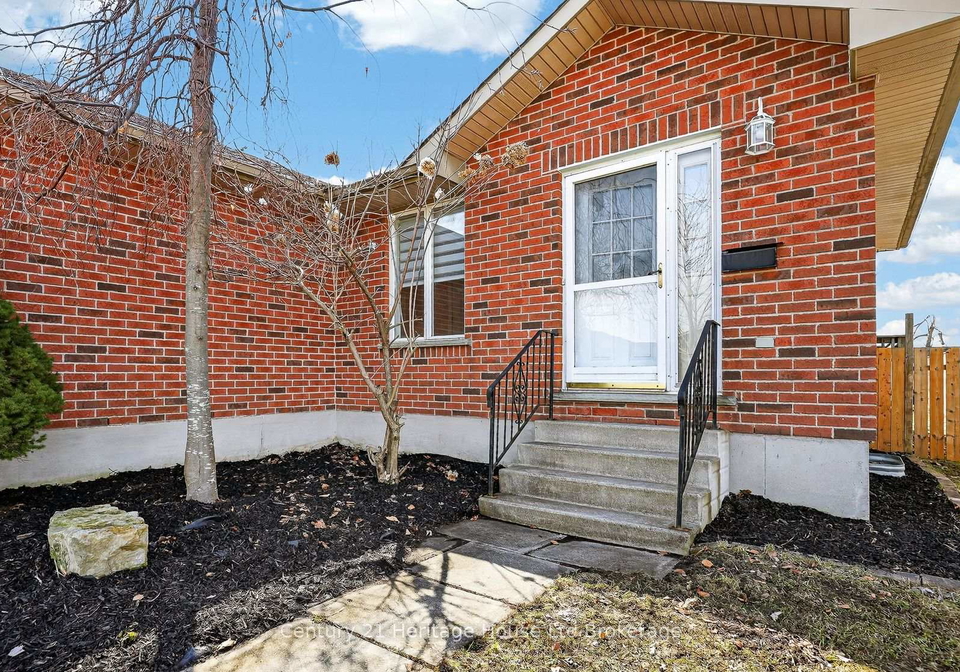 42-eleanor-street-west-perth-ontario-x12941880