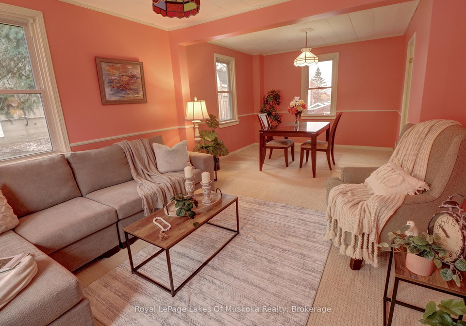 16-rogers-road-huntsville-ontario-x12942296