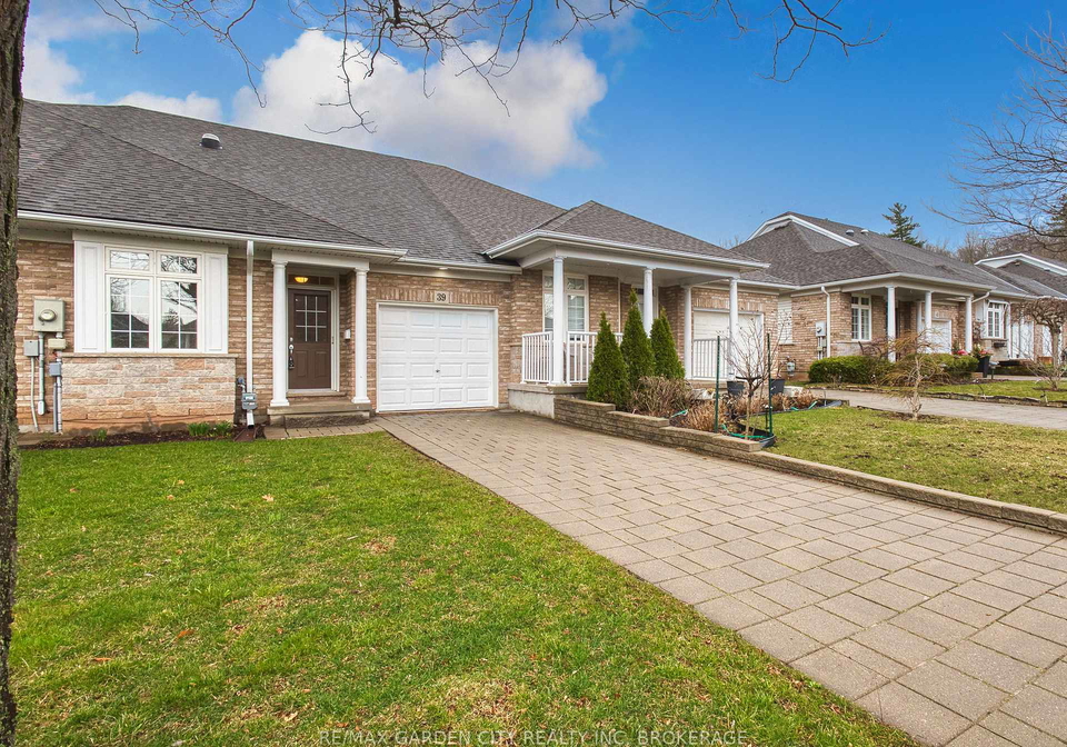 39-vintners-lane-grimsby-ontario-x12942418