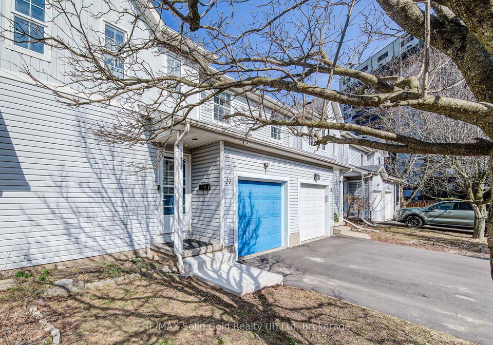 90-mooregate-crescent-kitchener-ontario-x12942570