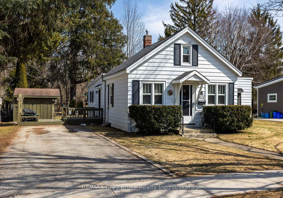 1075-6th-avenue-w-owen-sound-ontario-x12942682