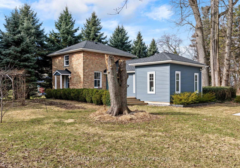 77419a-bluewater-highway-central-huron-ontario-x12942870