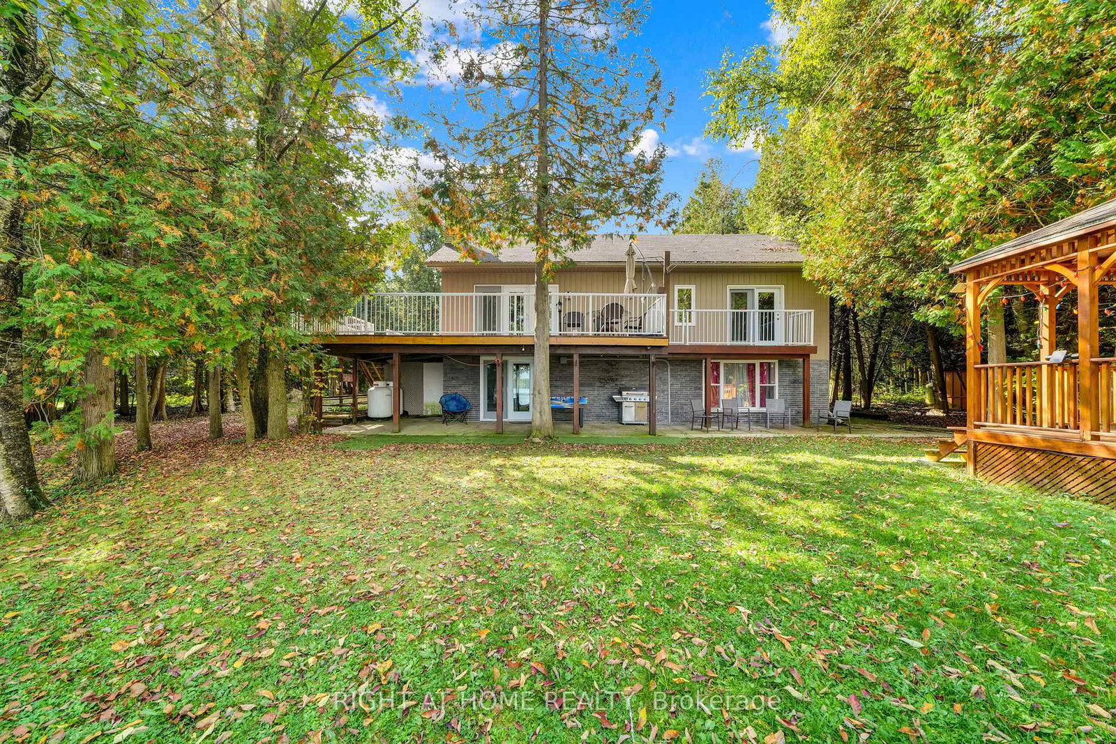 135-browns-lane-georgian-bluffs-ontario-x12942898